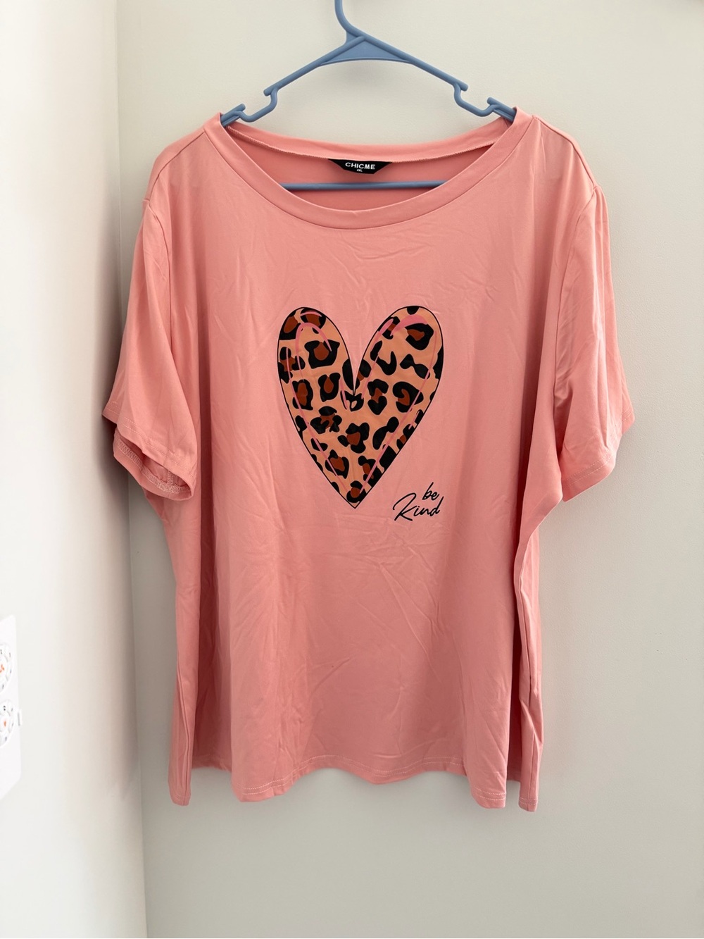chic Pink Short-Sleeve Tee with Leopard Heart and "Be Kind"